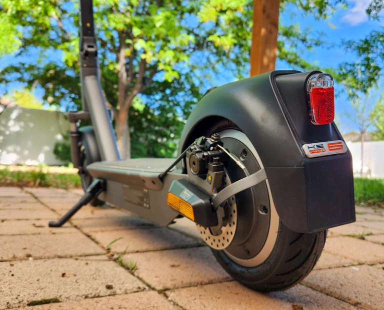 Yadea KS6 Pro Electric Scooter Review - Premium Feel And Finish - The ...