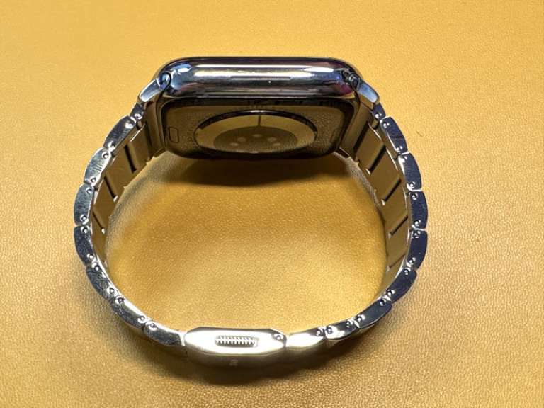 Nomad Stainless Steel Apple Watch band review The Gadgeteer