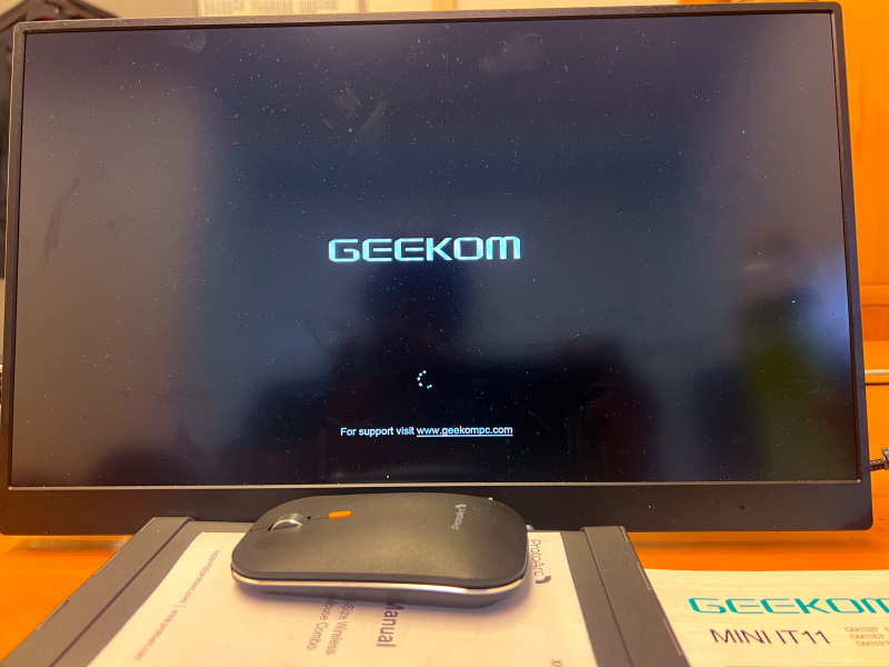 Geekom Mini IT 11 17