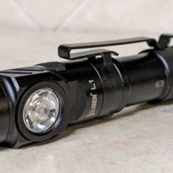 Wuben L1 flashlight review – A two-headed handful of light!