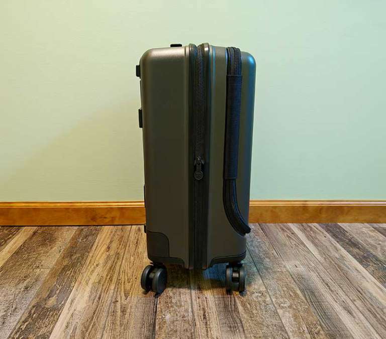 PROPS Luggage review - this carry-on bag has legs! - The Gadgeteer