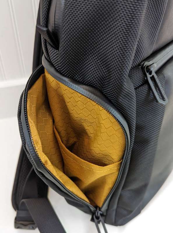 Waterfield Designs Compact Executive Backpack review - The Gadgeteer