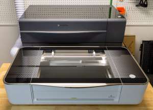 xTool P2 vs Glowforge Pro 1