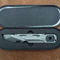 EDC Monster multi-tool pry bar review – A handful of titanium tools