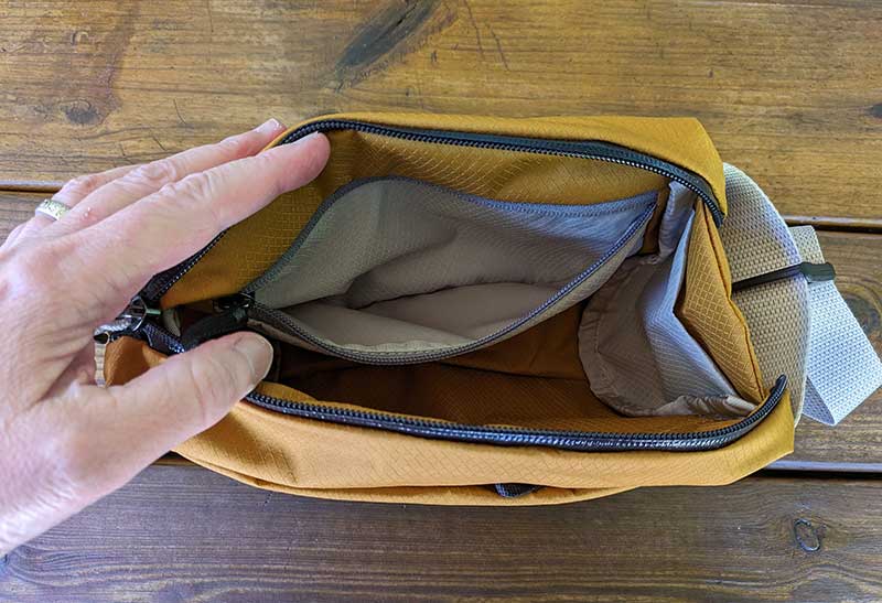 bellroy lite sling mini 8