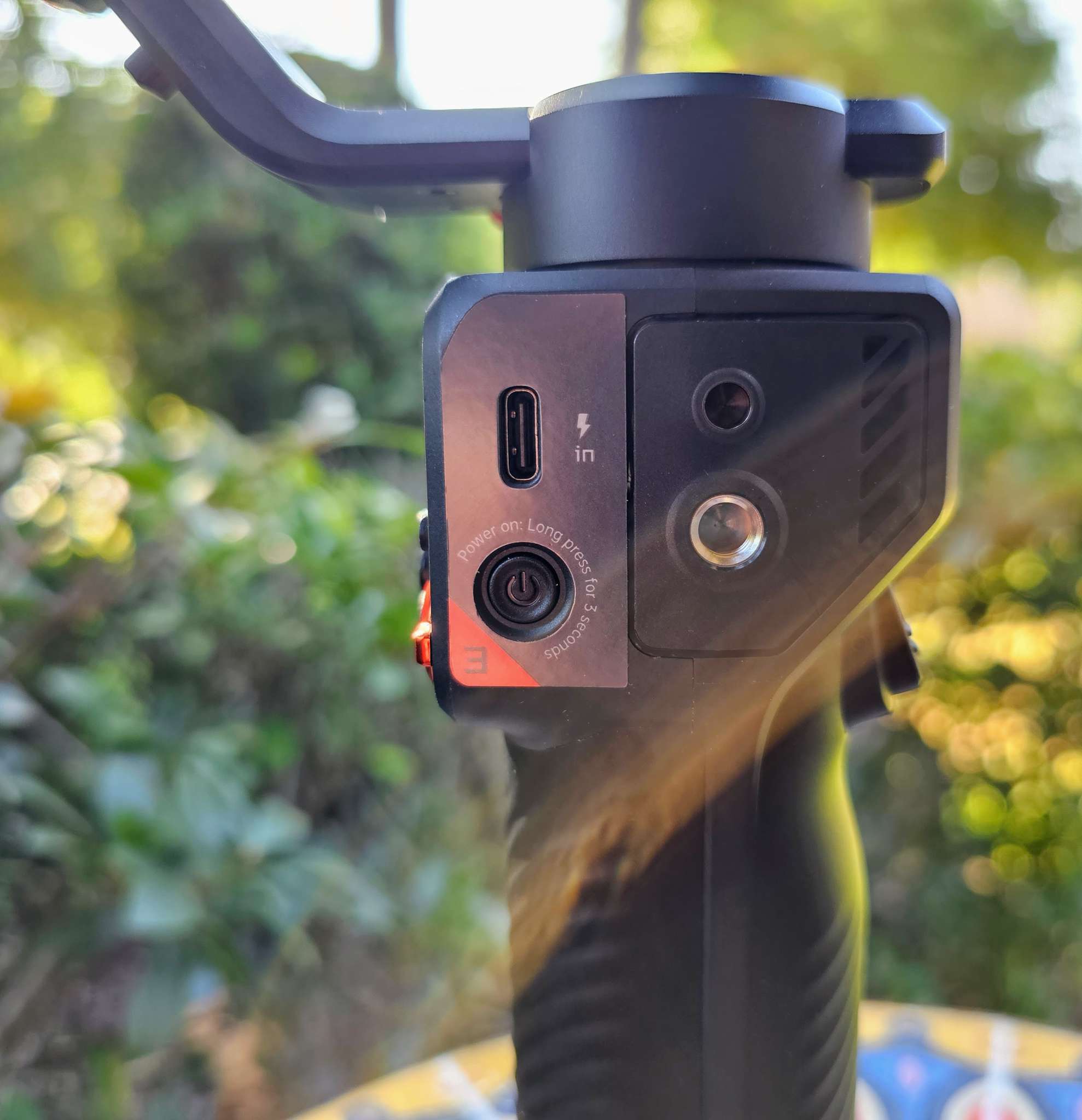 Hohem iSteady MT2 gimbal review Motion pictures without the motion