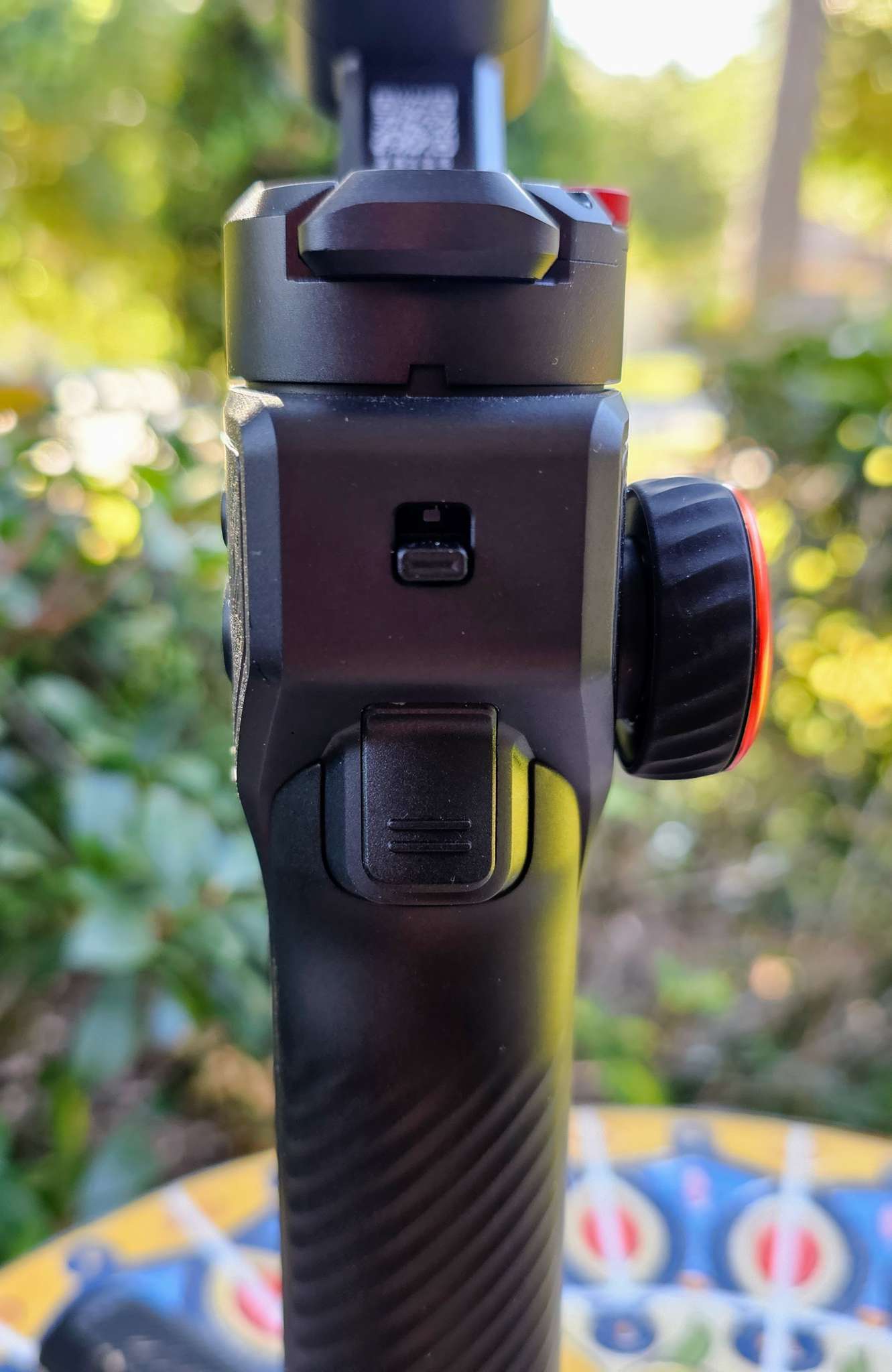 Hohem iSteady MT2 gimbal review Motion pictures without the motion
