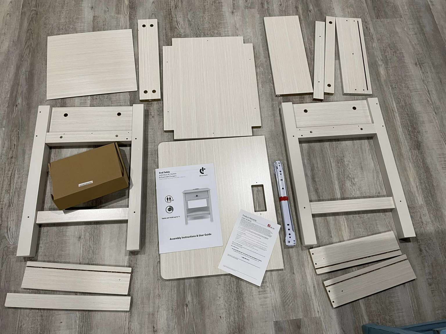 iLive End Table with AC power and charging port review - The Gadgeteer