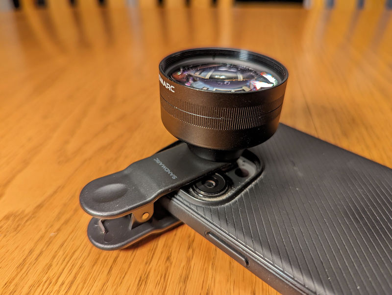 Clip-on lens mount