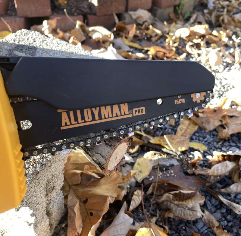 Alloyman CS-BM11 Cordless Chain Saw review - Trimming and pruning has never  been so effortless - The Gadgeteer