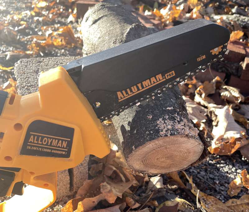 Alloyman CS-BM11 Cordless Chain Saw review - Trimming and pruning has never  been so effortless - The Gadgeteer