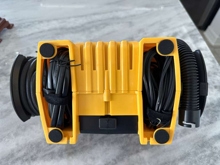 AstroAI Cordless Tire Inflator Portable Air Compressor review I can