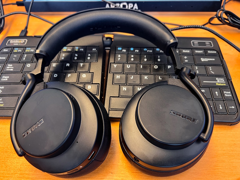 Shure Aonic 50 Headphones 21