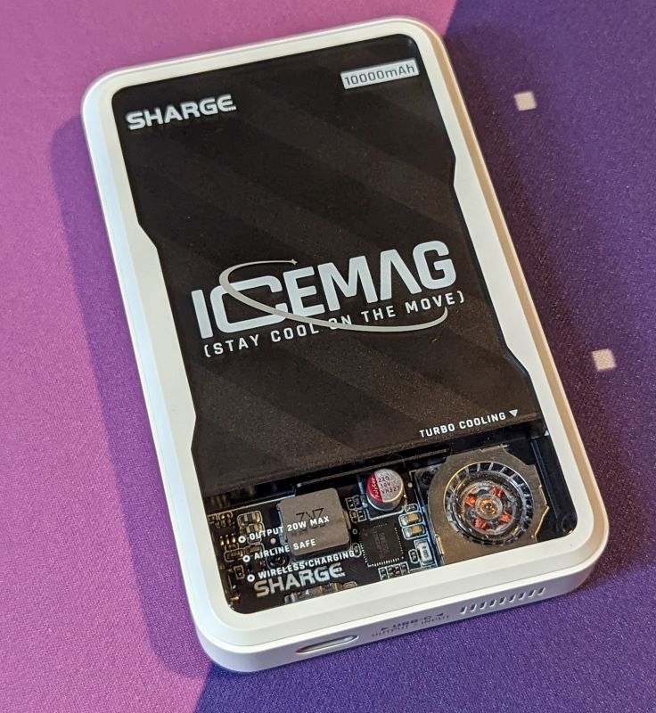 Sharge Icemag Power Bank mit MagSafe und aktivem Lüfter sowie RGB