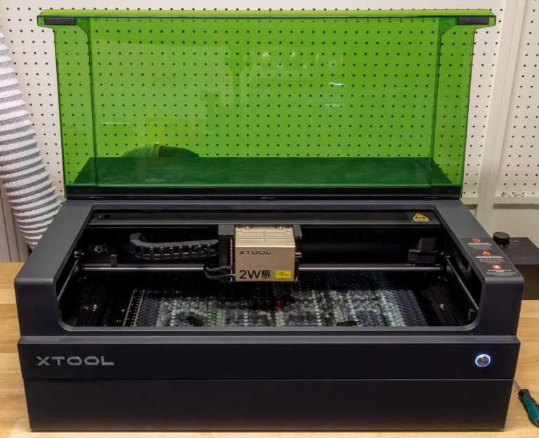 XTool S1 Laser Engraver And Cutter Review - World's First 40W Enclosed ...