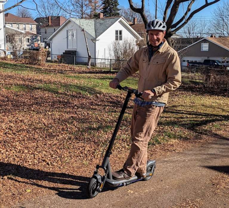 InMotion S1 electric scooter review A comfortable ride, that’s just a