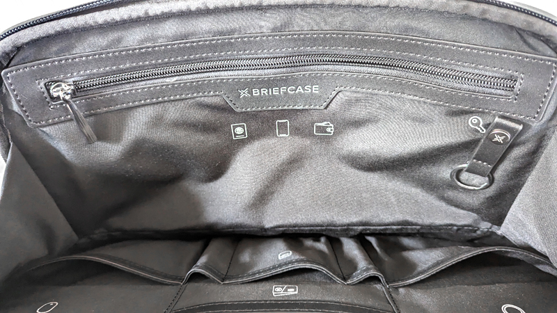 xSuit xBriefcase briefcase review - The Gadgeteer