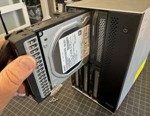 TerraMaster D6 320 12