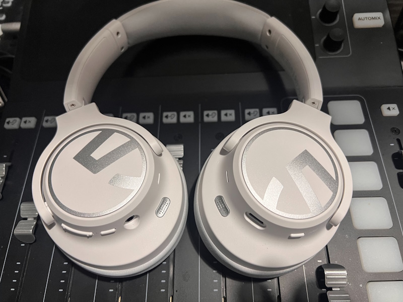 SoundPeats Space Headphones 1
