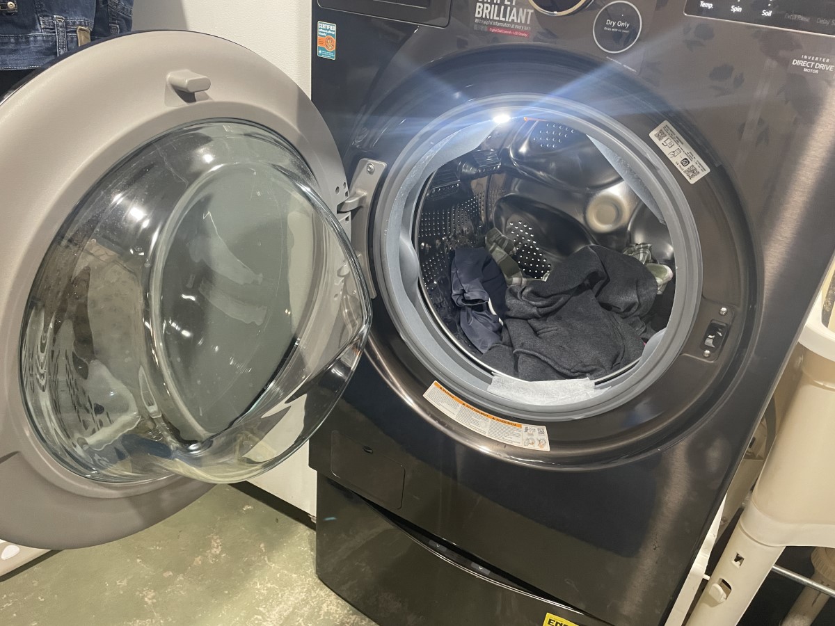 LG Washer Dryer and Sidekick Washer 15