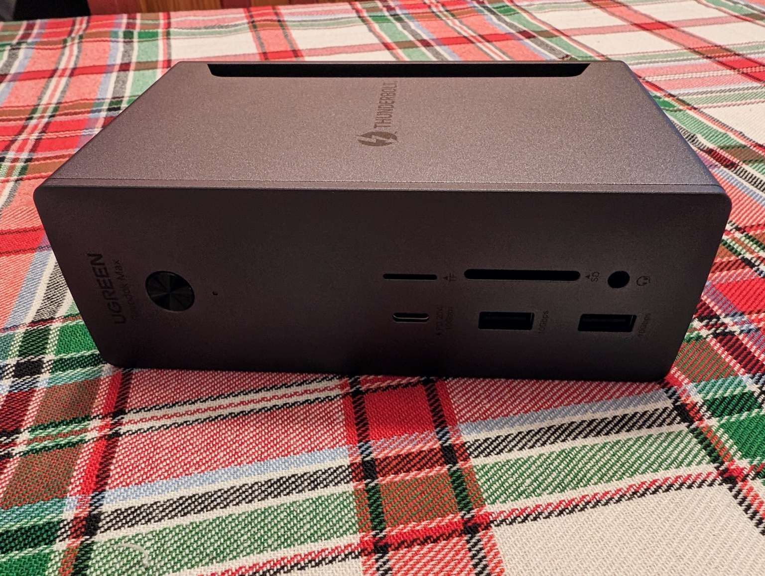 UGREEN Revodok Max 213 Thunderbolt 4 Dock Review - A Powerful ...