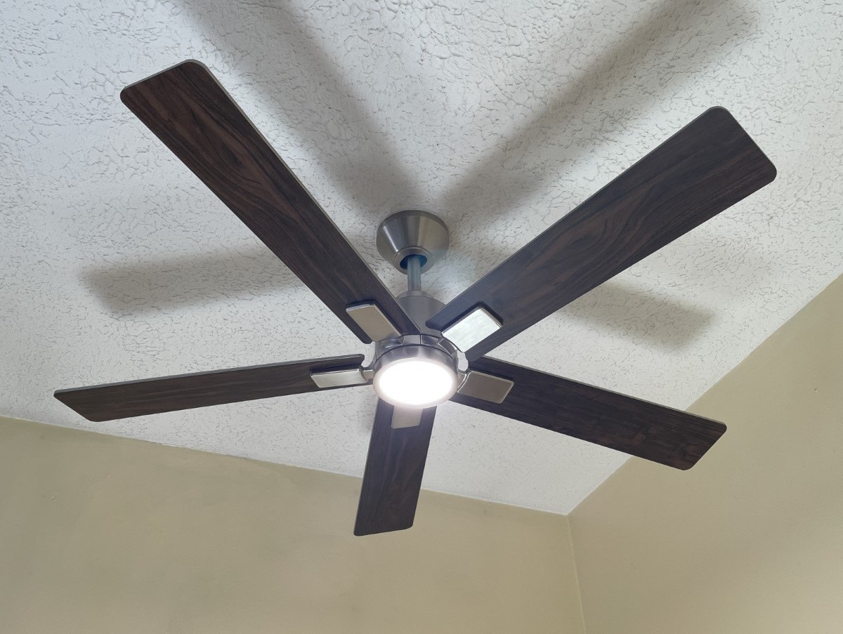 Hampton Bay Zandra Wifi ceiling fan 12