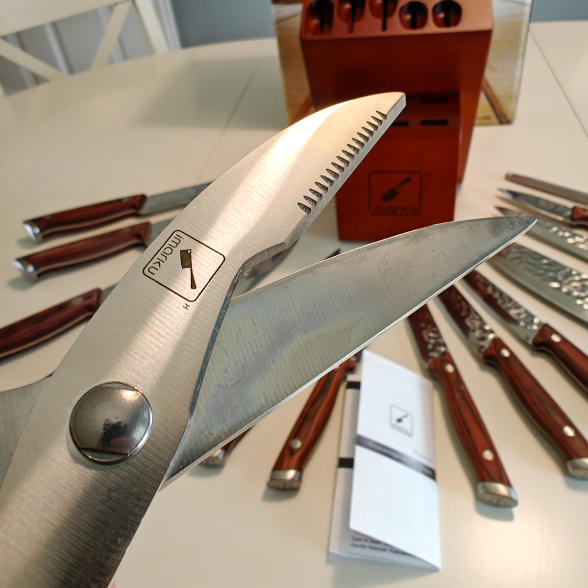 imarku Wooden Hammered Knife Set review sharp in both looks and edges