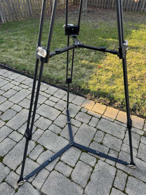 SmallRig Tripod Kit AD-Pro8 with both mid-level and ground spreaders attached