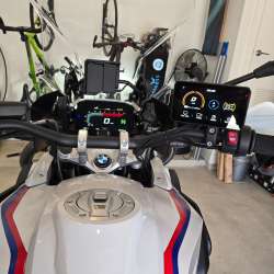 Chigee AIO-5 Lite Motorycle Smart Riding System review – Android Auto on my motorcycle!