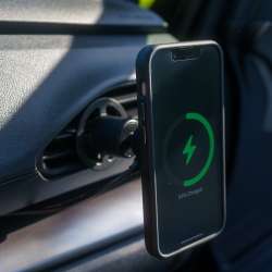 Mophie Snap+ MagSafe vent mount car charger review