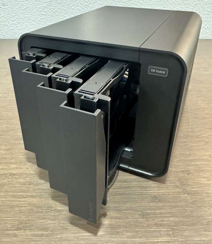 TerraMaster D8 Hybrid 7