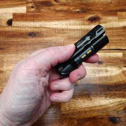 LOOP GEAR SK03 EDC Flashlight review – this flashlight can do more than light the way