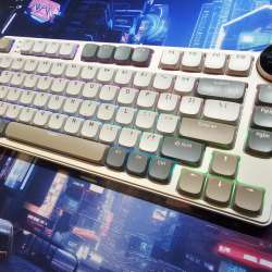 Royal Kludge N80 mechanical keyboard review – low profile, high performance