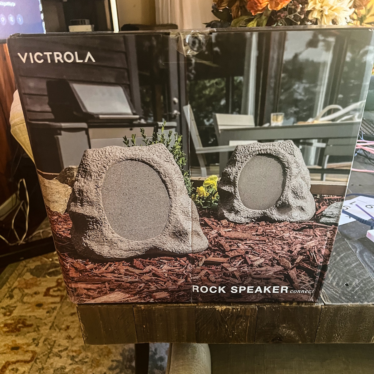 Victrola Speaker 2