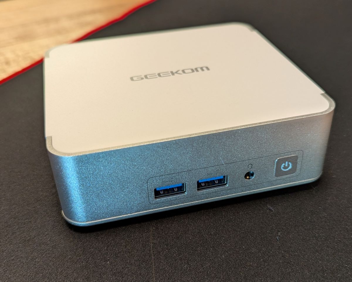 Geekom XT13 Pro Mini PC - Thumbnail 3