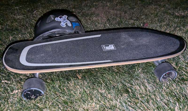 Backfire NALU E Skateboard 14 scaled e1732601832591
