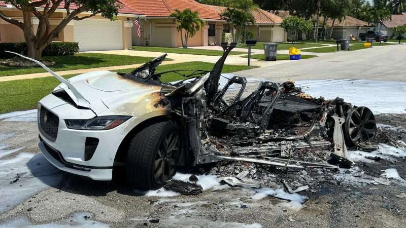 jaguar i pace florida fire