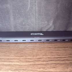 Plugable USB Type-C Power Delivery 10-port priority charger review – Look at all the pretty lights!