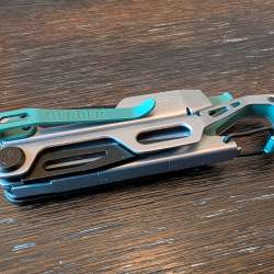 Gerber Stakeout Spark multi-tool review – A multi-tool with a built-in Ferro rod!