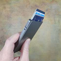 Groove Life Groove wallet review – a great update for a great wallet!