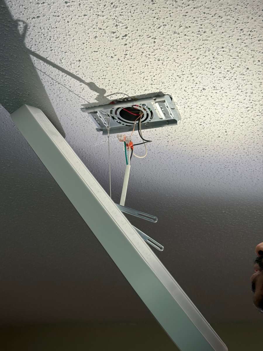 LIFXceilinglight 10
