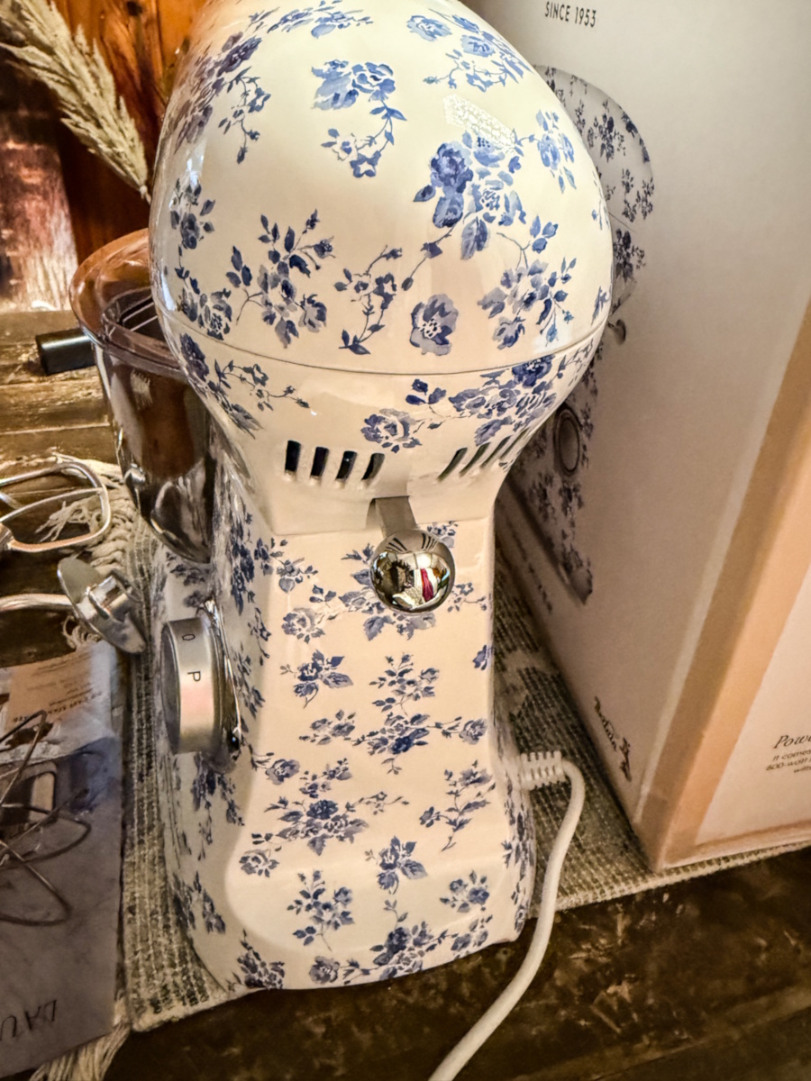 Laura Ashley Mixer 4