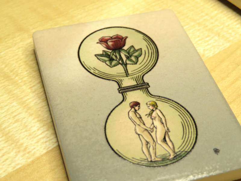 This magnet was printed without a white base layer. Illustration: Alchemical Tarot