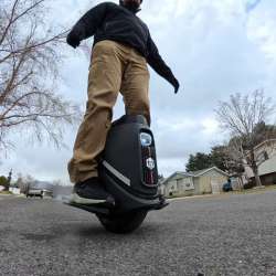 Inmotion V9 Electric Unicycle review – a great commuter EUC option for a beginner like me