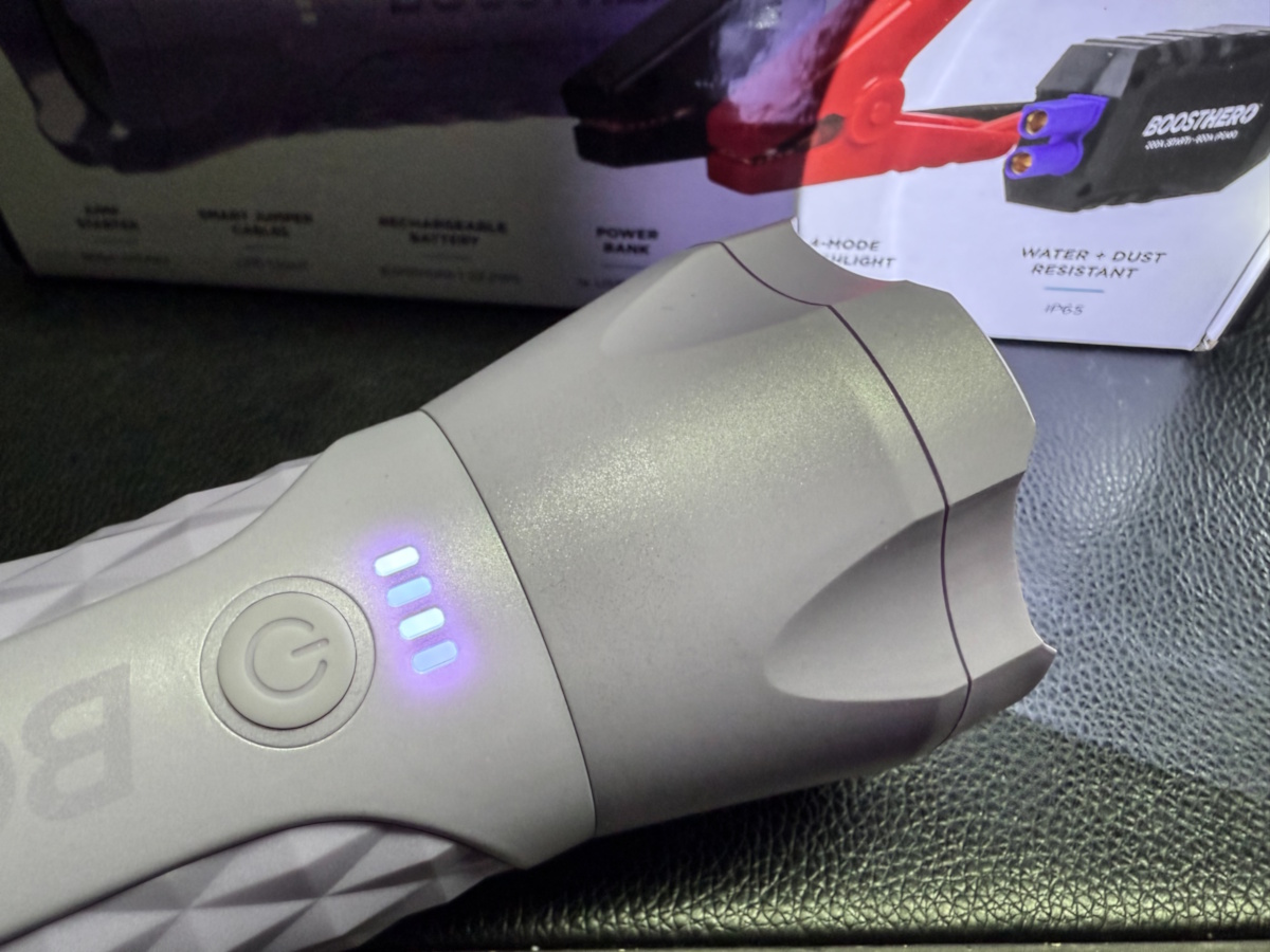 BoostHero Jump Starter 11