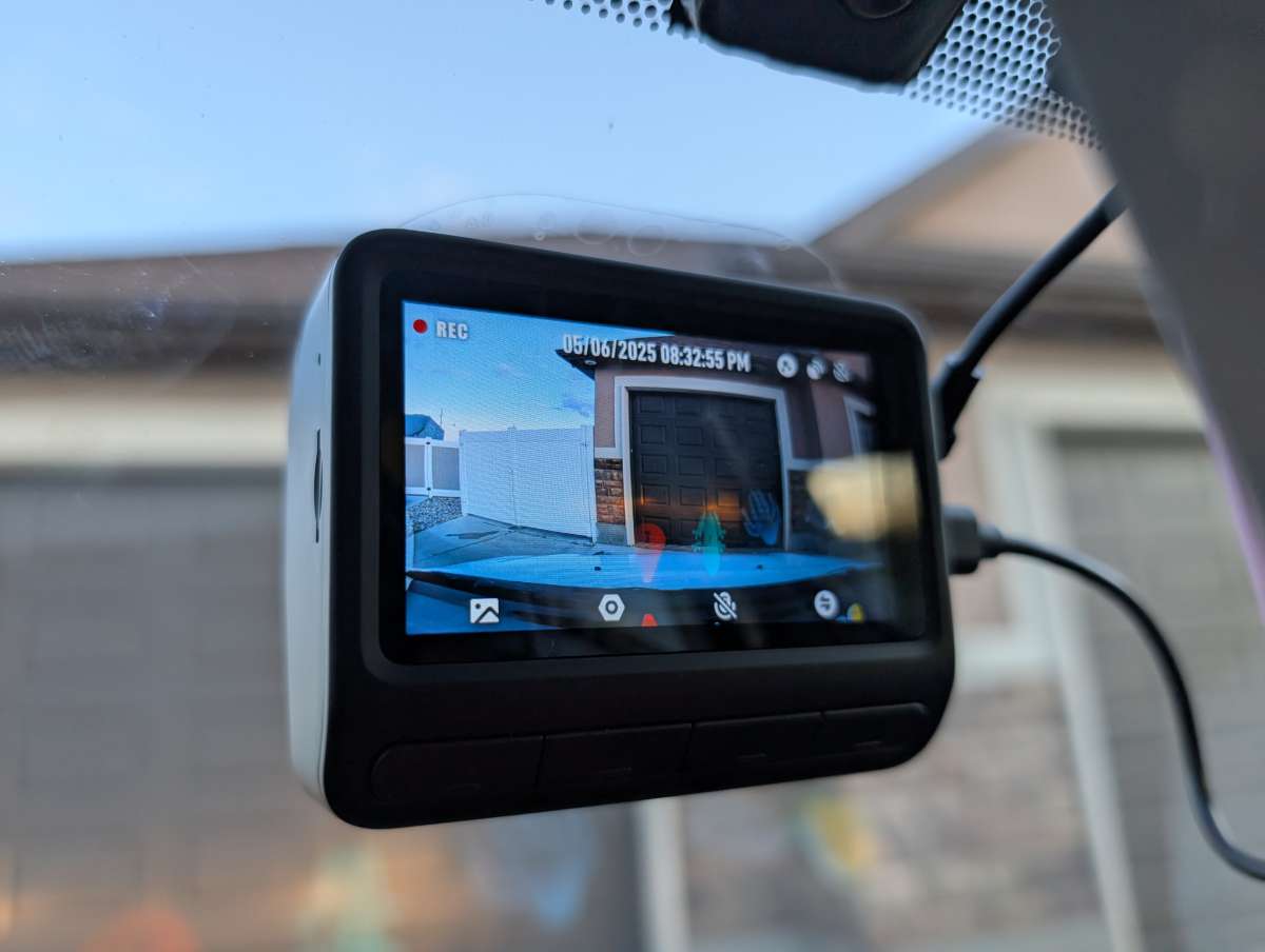 DDPAI 3 Channel Dash Cam 12
