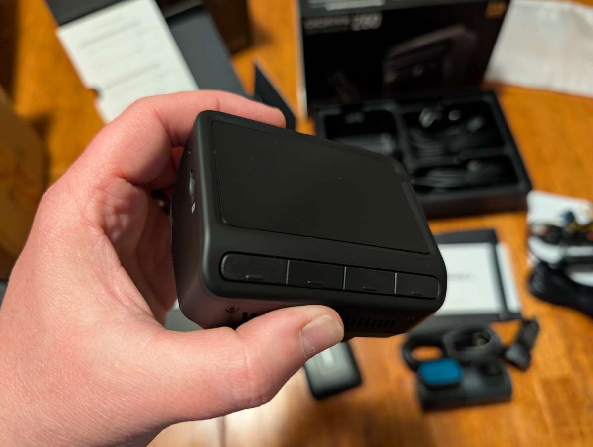 DDPAI 3 Channel Dash Cam 2