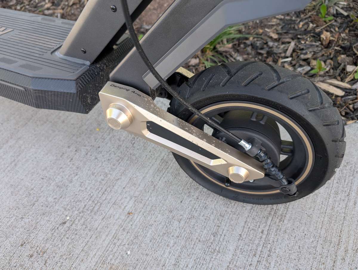 Naveetech ST3 Pro Electric Scooter 1