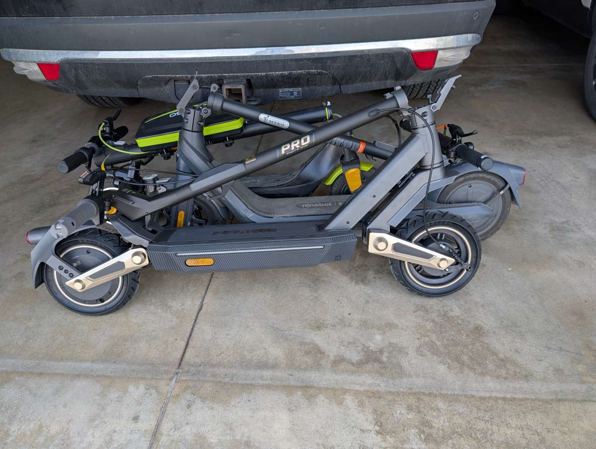 Naveetech ST3 Pro Electric Scooter 16