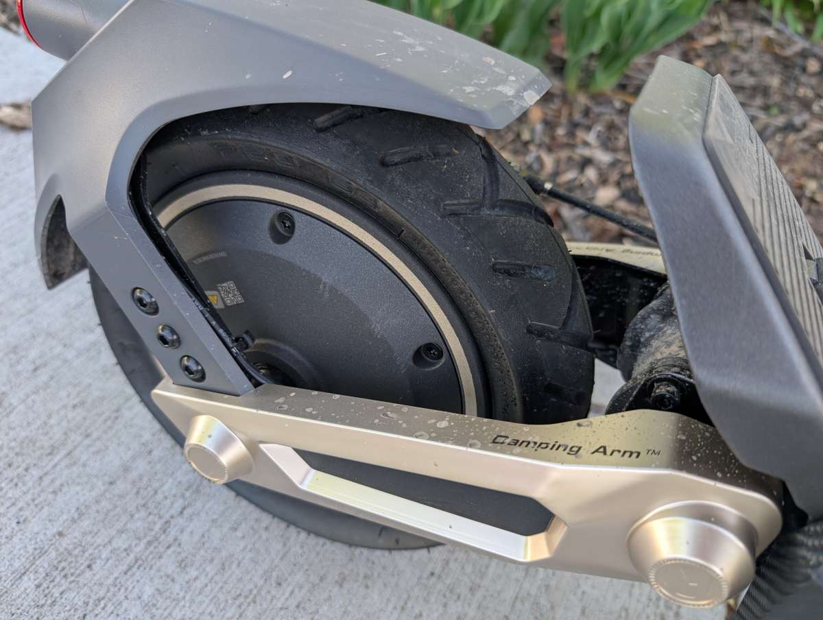 Naveetech ST3 Pro Electric Scooter 2